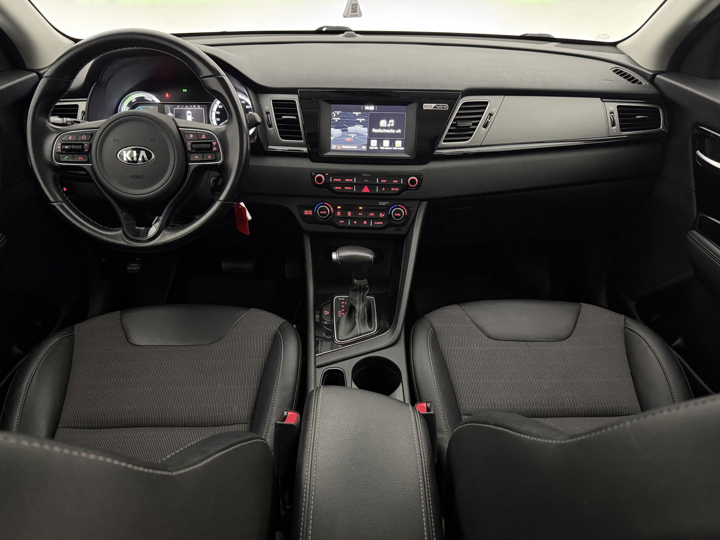 Kia Niro 1.6 GDi Hybrid | Clima | Cruise | Camera | Navi | Carplay | Parkeersens. | NAP