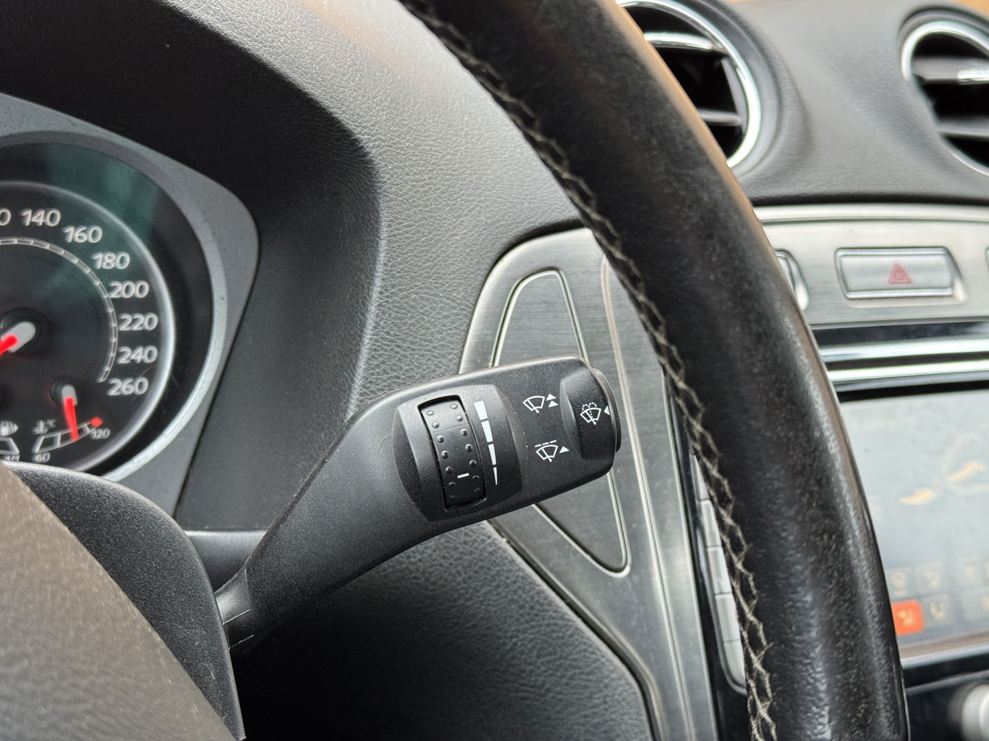 Ford Mondeo Wagon 2.0-16V Titanium | Handel / Export | Navigatie | Trekhaak | Airconditioning | Cruise Control | Automatische Verlichting | Voorruit Verwarming | Elektrische Ramen |