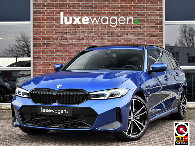 BMW 3 Serie - Touring 330e M-Sport Pano ACC Trekhaak HiFi 19inch