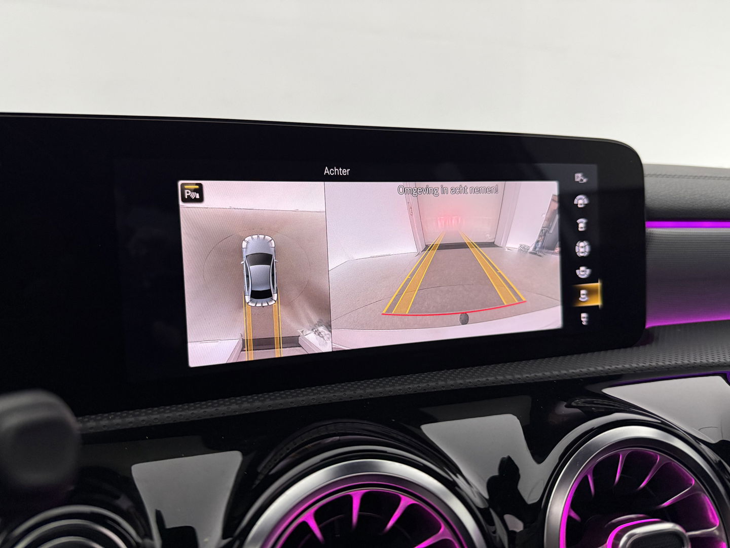 Mercedes-Benz A-Klasse 250 e AMG | Pano | 360° | Virtual | HuD | Memory | Sfeer | Burmester | Carplay | Stoelverw. | Keyless | Adap. Cruise