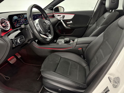 Mercedes-Benz A-Klasse 250 e AMG | Pano | 360° | Virtual | HuD | Memory | Sfeer | Burmester | Carplay | Stoelverw. | Keyless | Adap. Cruise
