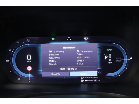 Volvo V60 2.0 T6 Plug-in hybrid AWD Plus Dark | Navi | Memory Seats | Stoel- Stuurverw. | Apple CarPlay | Camera | Keyless | 19''