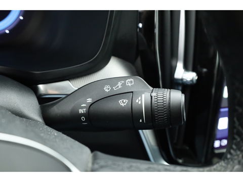 Volvo V60 2.0 T6 Plug-in hybrid AWD Plus Dark | Navi | Memory Seats | Stoel- Stuurverw. | Apple CarPlay | Camera | Keyless | 19''
