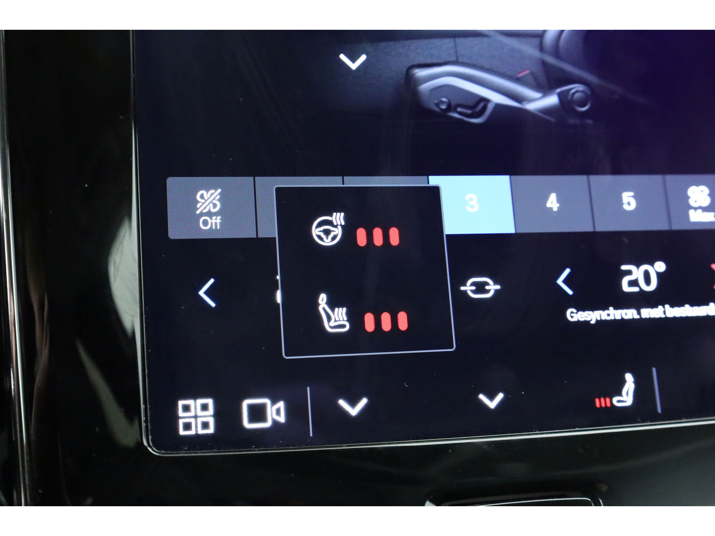 Volvo V60 2.0 T6 Plug-in hybrid AWD Plus Dark | Navi | Memory Seats | Stoel- Stuurverw. | Apple CarPlay | Camera | Keyless | 19''