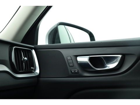 Volvo V60 2.0 T6 Plug-in hybrid AWD Plus Dark | Navi | Memory Seats | Stoel- Stuurverw. | Apple CarPlay | Camera | Keyless | 19''