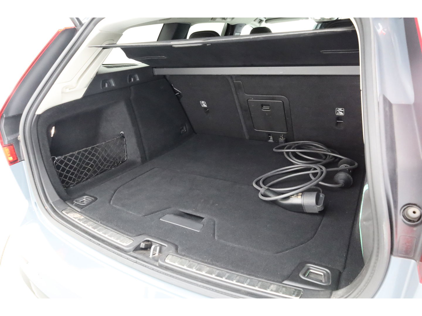 Volvo V60 2.0 T6 Plug-in hybrid AWD Plus Dark | Navi | Memory Seats | Stoel- Stuurverw. | Apple CarPlay | Camera | Keyless | 19''