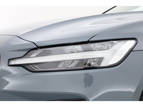 Volvo V60 2.0 T6 Plug-in hybrid AWD Plus Dark | Navi | Memory Seats | Stoel- Stuurverw. | Apple CarPlay | Camera | Keyless | 19''