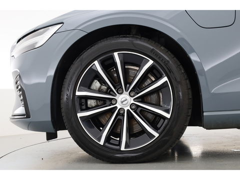 Volvo V60 2.0 T6 Plug-in hybrid AWD Plus Dark | Navi | Memory Seats | Stoel- Stuurverw. | Apple CarPlay | Camera | Keyless | 19''