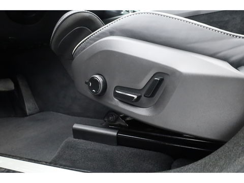 Volvo XC60 2.0 T6 Plug-in hybrid AWD Plus Dark | Pano | Pilot Assist | Head-up | 360cam | Keyless | Harman Kardon | Stoel- Stuurverw. |