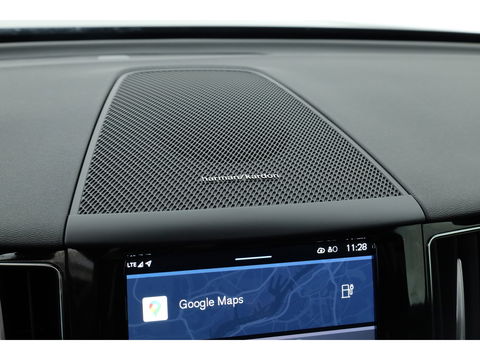 Volvo XC60 2.0 T6 Plug-in hybrid AWD Plus Dark | Pano | Pilot Assist | Head-up | 360cam | Keyless | Harman Kardon | Stoel- Stuurverw. |