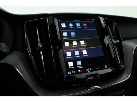 Volvo XC60 2.0 T6 Plug-in hybrid AWD Plus Dark | Pano | Pilot Assist | Head-up | 360cam | Keyless | Harman Kardon | Stoel- Stuurverw. |