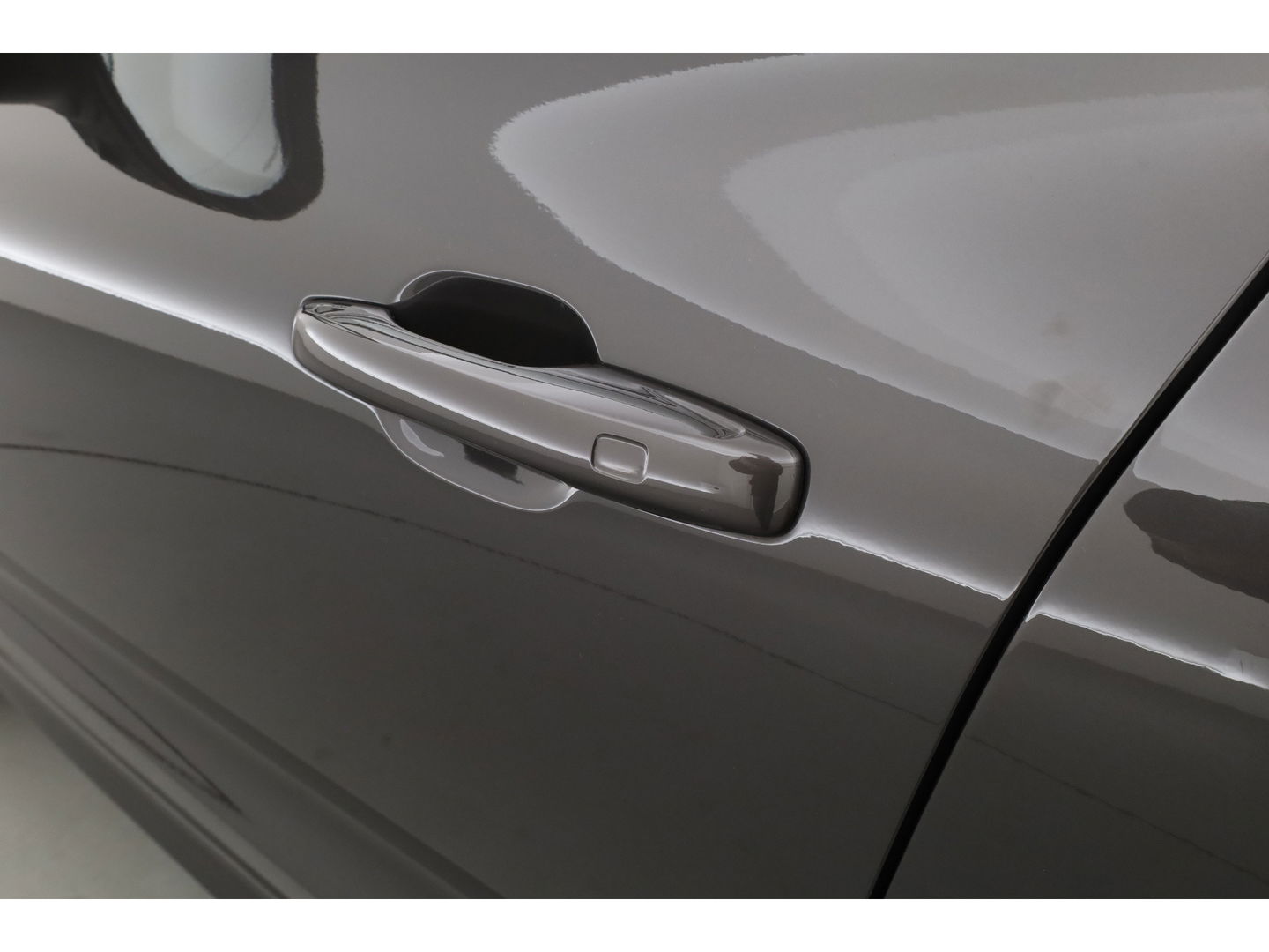 Volvo XC60 2.0 T6 Plug-in hybrid AWD Plus Dark | Pano | Pilot Assist | Head-up | 360cam | Keyless | Harman Kardon | Stoel- Stuurverw. |