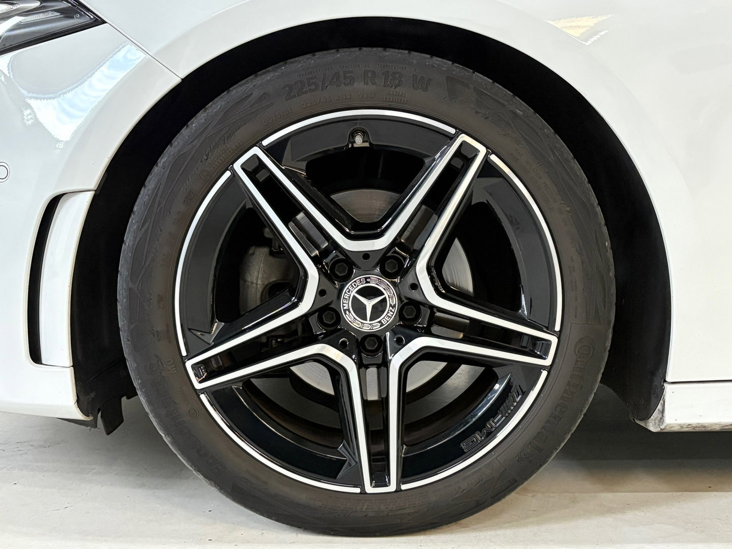 Mercedes-Benz A-Klasse 180 AMG Line*Sfeer*Pano*Cam