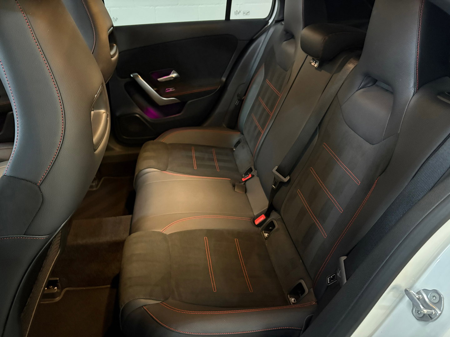 Mercedes-Benz A-Klasse 180 AMG Line*Sfeer*Pano*Cam