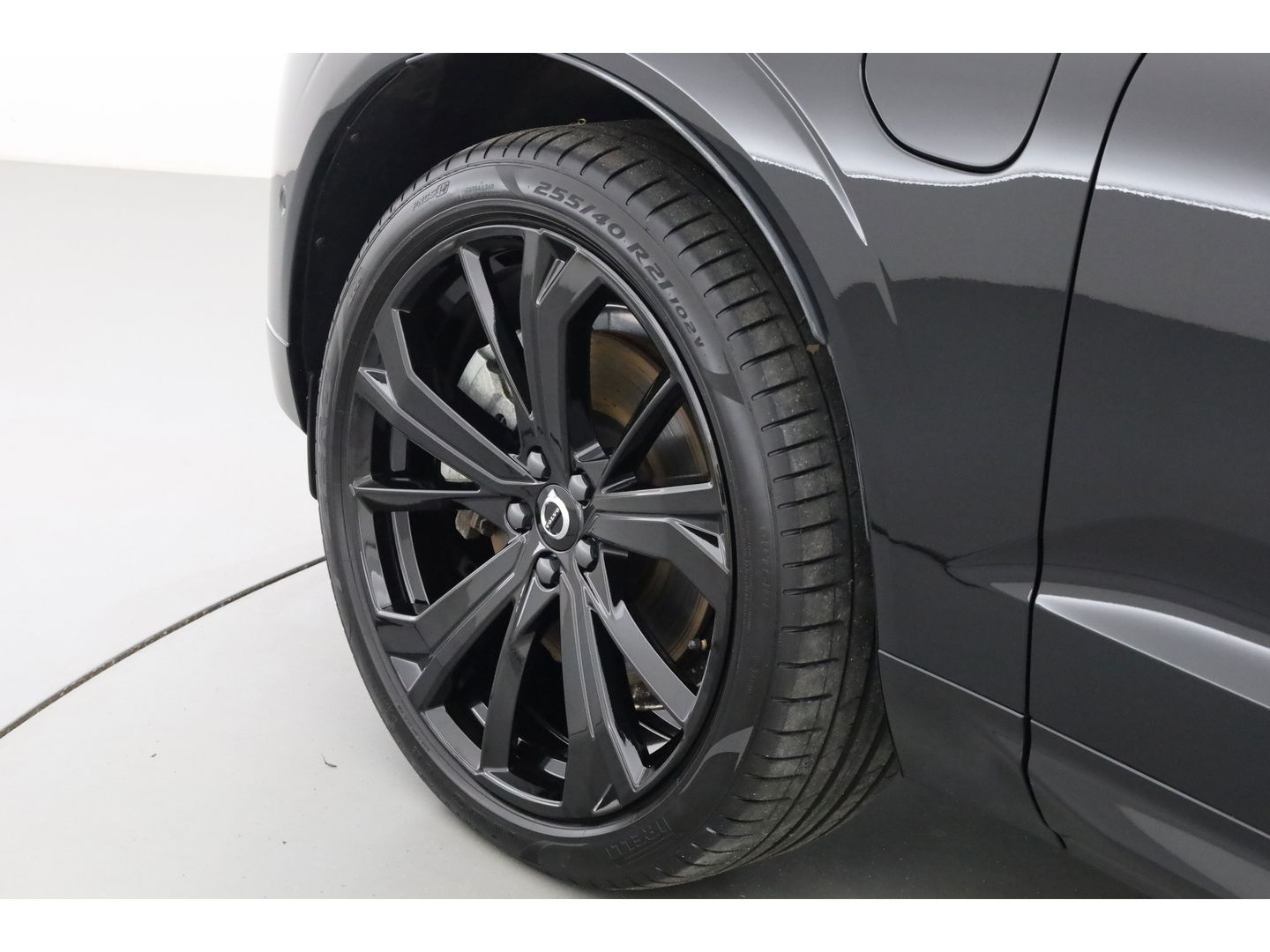 Volvo XC60 2.0 T8 Plug-in hybrid AWD Plus Black Edition | Pano | Memory Seats | H&K Audio | 360cam | Pilot Assist | 4x Stoelverw. | Bliss | Google Info.