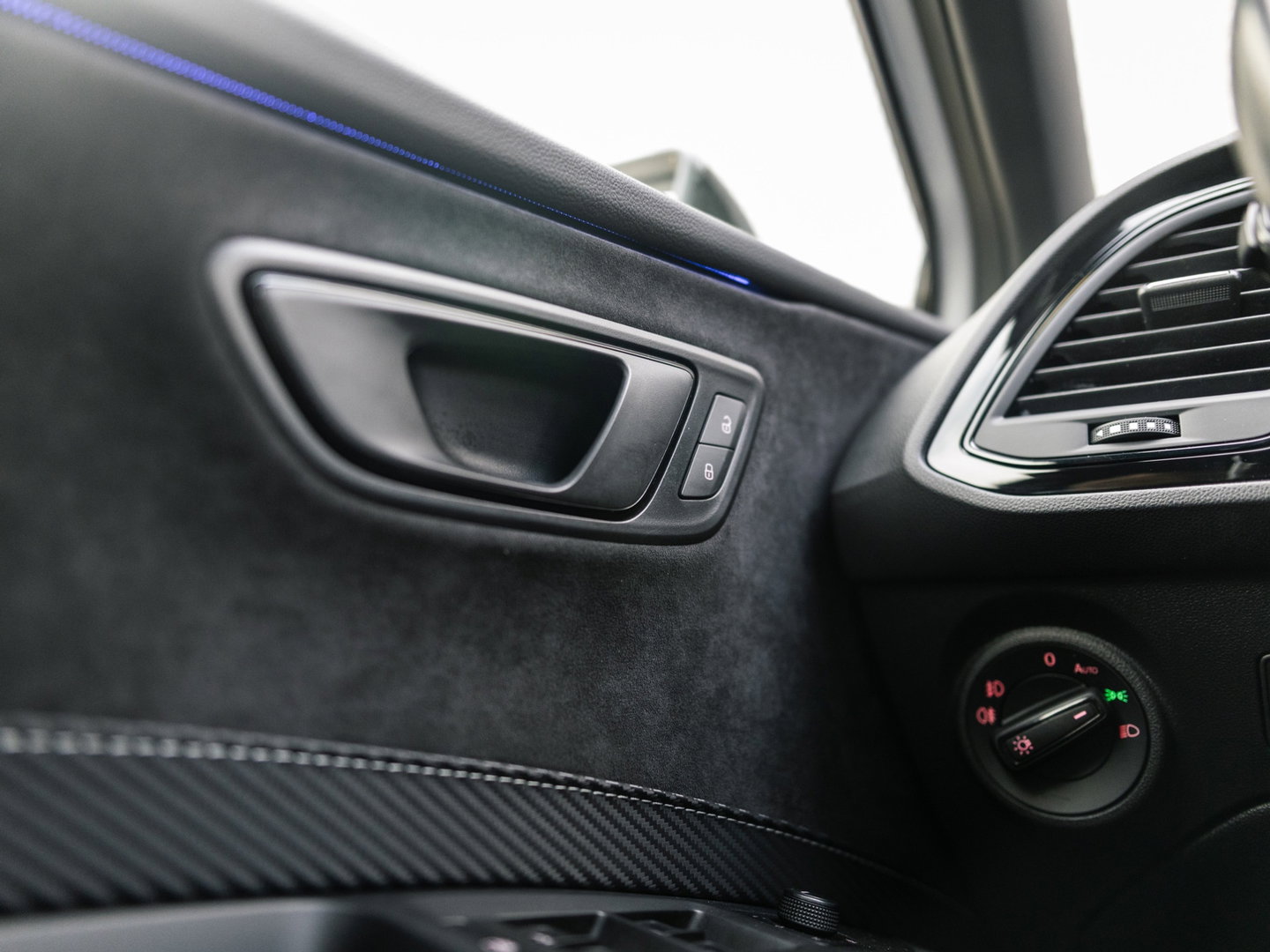 SEAT Leon ST CUPRA 300 4DRIVE PERFORMANCE PANO BREMBO BEATS