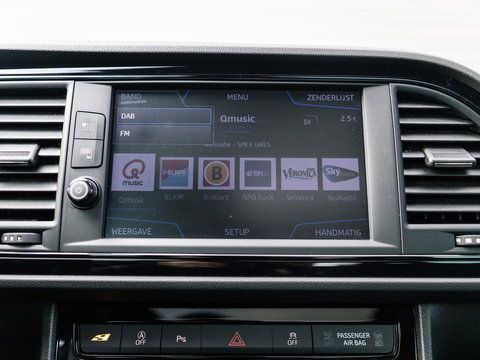 SEAT Leon ST CUPRA 300 4DRIVE PERFORMANCE PANO BREMBO BEATS