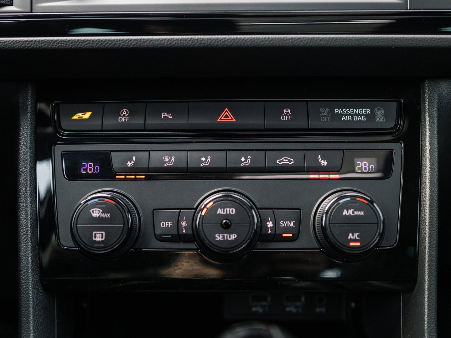 SEAT Leon ST CUPRA 300 4DRIVE PERFORMANCE PANO BREMBO BEATS