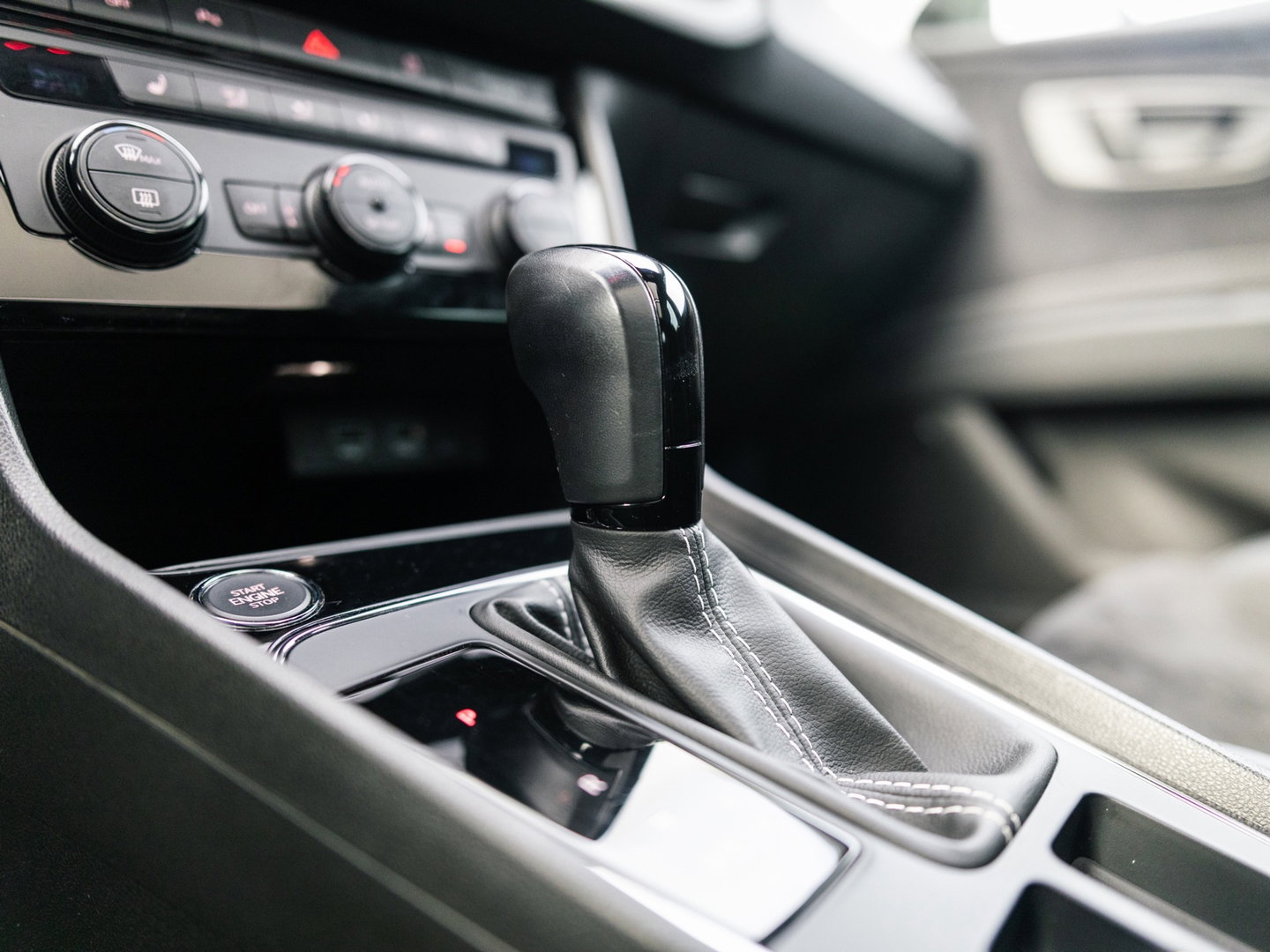 SEAT Leon ST CUPRA 300 4DRIVE PERFORMANCE PANO BREMBO BEATS