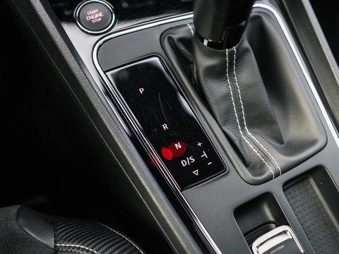 SEAT Leon ST CUPRA 300 4DRIVE PERFORMANCE PANO BREMBO BEATS