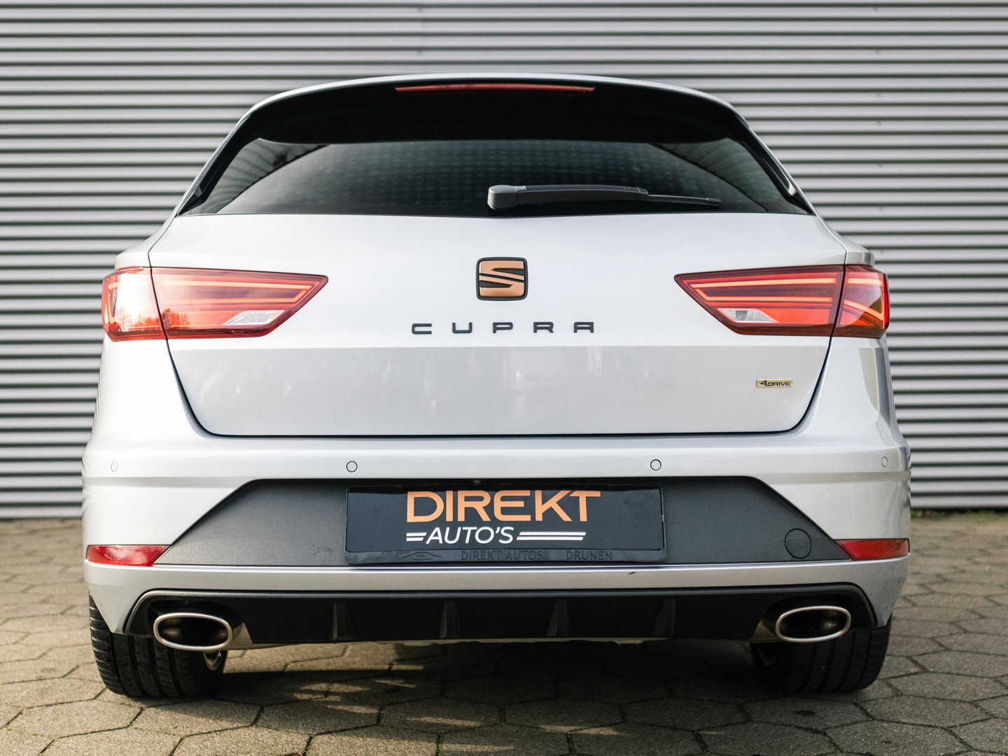 SEAT Leon ST CUPRA 300 4DRIVE PERFORMANCE PANO BREMBO BEATS