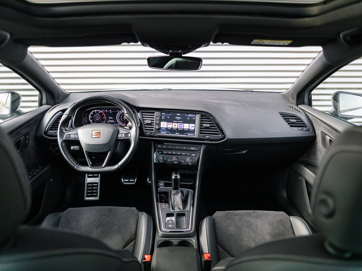 SEAT Leon ST CUPRA 300 4DRIVE PERFORMANCE PANO BREMBO BEATS