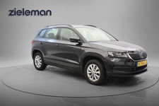 Škoda Karoq - 1.5 TSI ACT Business Edition Automaat - Carplay, Navi, Cruise, Clima, Stoelverw.