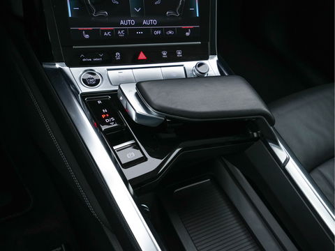 Audi e-tron 55 quattro Advanced edition Plus 95 kWh (3-Fase-11 kW) {SOH-93%} (INCL-BTW) Aut.*HEATPUMP | LEATHER | ADAPTIVE-CRUISE | FULL-LED | DIGI-COCKPIT | KEYLESS | MEMORY-PACK | CAMERA | NAVI-FULLMAP | SHIFTPADDLES | DAB+ | HEATED-COMFORTSEATS | DRIVE-SELECT | 20