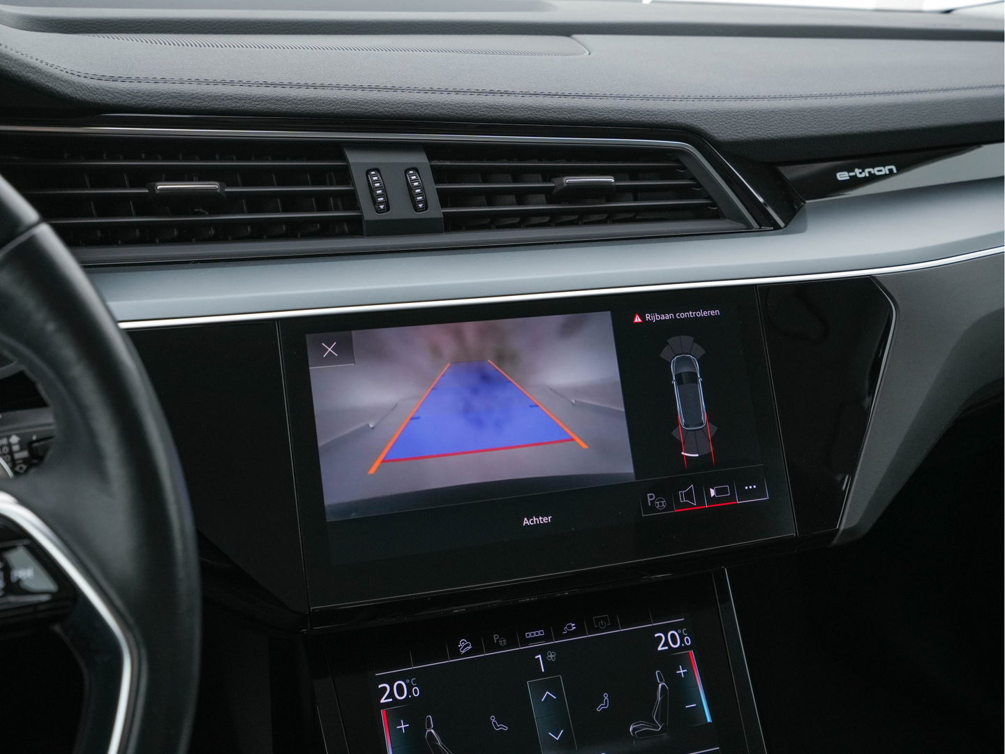 Audi e-tron 55 quattro Advanced edition Plus 95 kWh (3-Fase-11 kW) {SOH-93%} (INCL-BTW) Aut.*HEATPUMP | LEATHER | ADAPTIVE-CRUISE | FULL-LED | DIGI-COCKPIT | KEYLESS | MEMORY-PACK | CAMERA | NAVI-FULLMAP | SHIFTPADDLES | DAB+ | HEATED-COMFORTSEATS | DRIVE-SELECT | 20