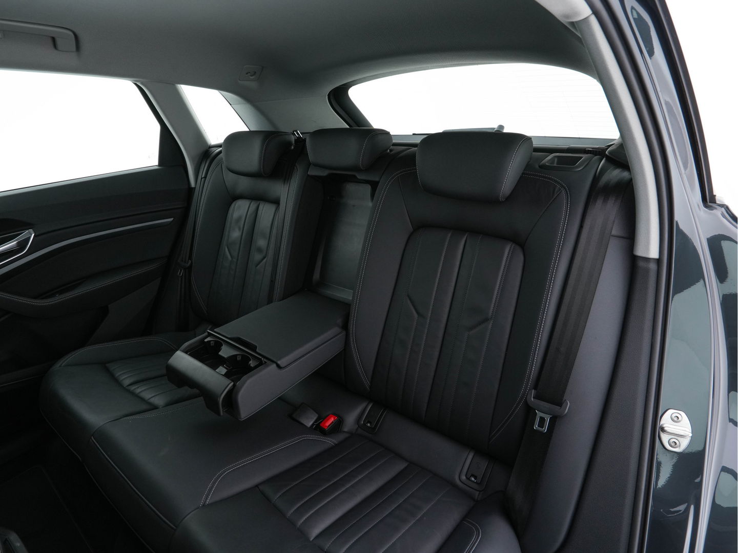 Audi e-tron 55 quattro Advanced edition Plus 95 kWh (3-Fase-11 kW) {SOH-93%} (INCL-BTW) Aut.*HEATPUMP | LEATHER | ADAPTIVE-CRUISE | FULL-LED | DIGI-COCKPIT | KEYLESS | MEMORY-PACK | CAMERA | NAVI-FULLMAP | SHIFTPADDLES | DAB+ | HEATED-COMFORTSEATS | DRIVE-SELECT | 20