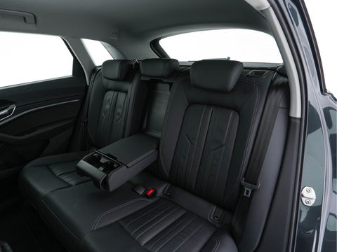 Audi e-tron 55 quattro Advanced edition Plus 95 kWh (3-Fase-11 kW) {SOH-93%} (INCL-BTW) Aut.*HEATPUMP | LEATHER | ADAPTIVE-CRUISE | FULL-LED | DIGI-COCKPIT | KEYLESS | MEMORY-PACK | CAMERA | NAVI-FULLMAP | SHIFTPADDLES | DAB+ | HEATED-COMFORTSEATS | DRIVE-SELECT | 20