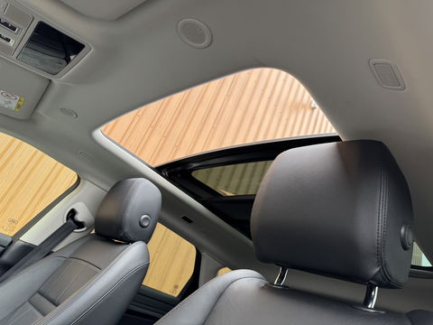 Land Rover Range Rover Evoque 2.0 D200 AWD R-Dynamic | Panoramadak | Schuif / Kanteldak | Adaptieve Cruise Control | Lane Assist | Apple Carplay | Android Auto | Leder | Camera |