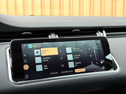 Land Rover Range Rover Evoque 2.0 D200 AWD R-Dynamic | Panoramadak | Schuif / Kanteldak | Adaptieve Cruise Control | Lane Assist | Apple Carplay | Android Auto | Leder | Camera |