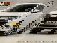 Mitsubishi Outlander - 2.4 PHEV Deluxe 225Pk Automaat (SCHUIFDAK, APPLE CARPLAY, 360 CAMERA, LEDER, ZWART HEMEL, ADAPTIVE CRUISE, GETINT GLAS, STOELVERWARMING, NIEUWE APK, NIEUWSTAAT)