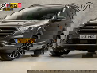 Ford Kuga - 1.5 EcoBoost ST Line 150Pk (PANORAMADAK, APPLE CARPLAY, GROOT NAVI, LEDER/ALCANTARA, STUUR/STOELVERWARMING, SPORTSTOELEN, TREKHAAK, KEYLESS, NIEUWSTAAT)