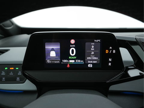 Volkswagen ID.3 Business 58 kWh [ 3-Fase-11kW ] {SOH-87%} (INCL-BTW)  *FULL-LED | AMBIENTLIGHT | KEYLESS | NAVI-FULLMAP | DAB | CARPLAY | CCS-FASTLOADER | CAMERA | HEATED-COMFORTSEATS | DAB+ | DIGI-COCKPIT | ECC | PRIVACYGLASS | PDC | 18''ALU*