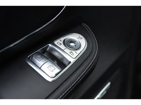 Mercedes-Benz V-Klasse 250d Lang DC Avantgarde Edition Full options! Cruise, 360 Camera, 2 x Electrische deur, Leder, Stoelverwarming, Trekhaak, LED, 190pk, Uniek!