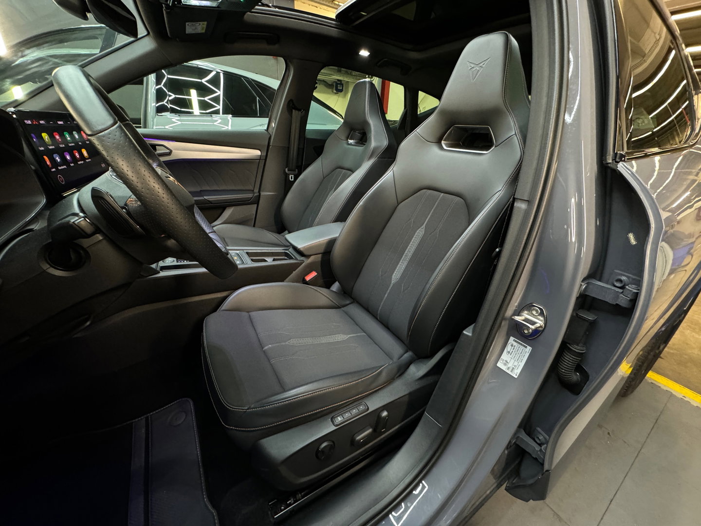 CUPRA Formentor 2.0 TSI 4DRIVE Pano|Memory|Keyless|Sfeer|ACC