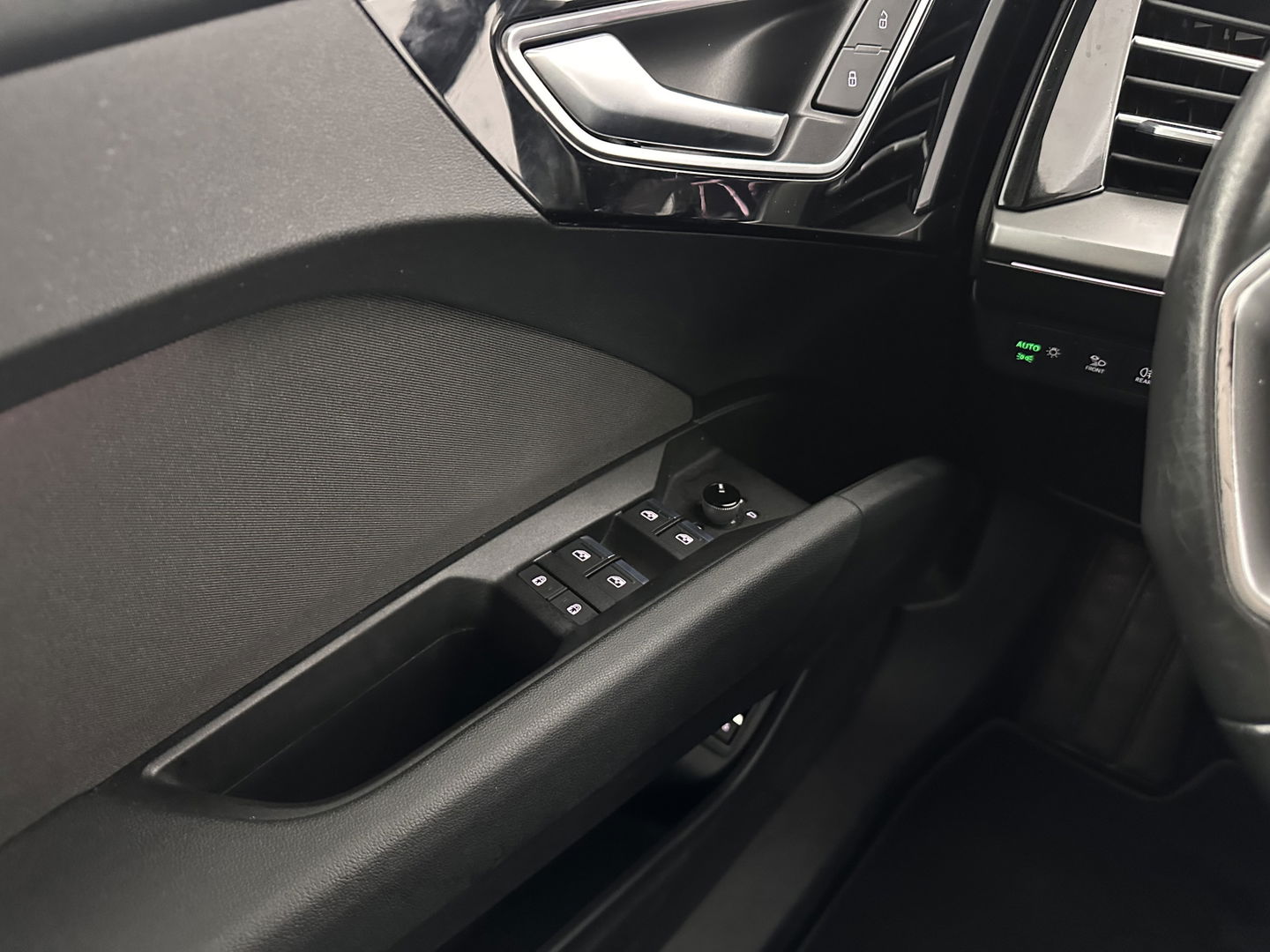 Audi Q4 e-tron 35 Advanced Sportback Edition 55 kWh {SOH-88%} (INCL-BTW) Aut.*NAVI-FULLMAP | MATRIX-LED | KEYLESS | CAMERA | AUDI-SOUND |  DIGI-COCKPIT | DAB | AMBIENTLIGHT | HEATED-SPORTSEATS | PRIVACYGLASS | CRUISE | 19''ALU*