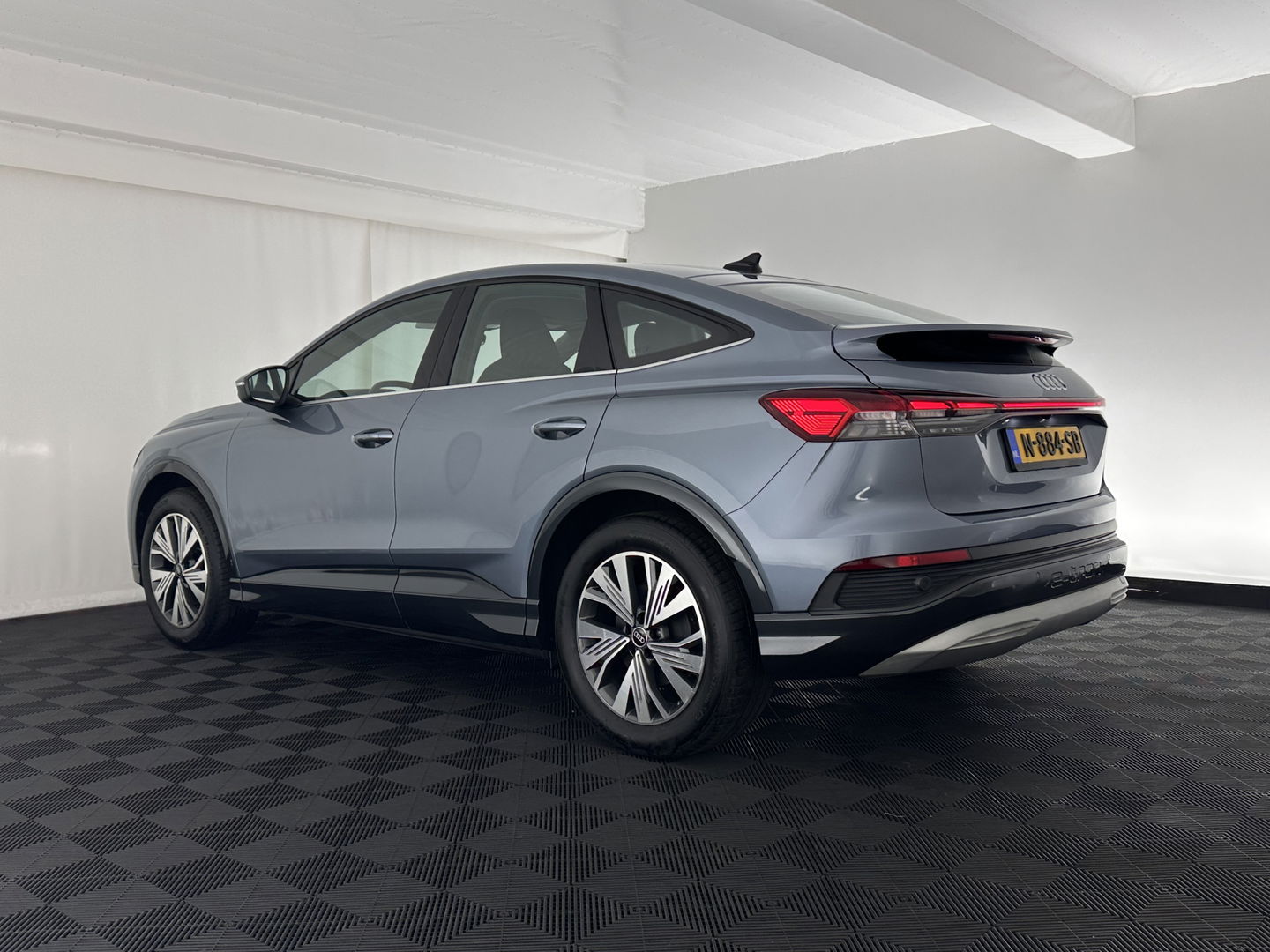 Audi Q4 e-tron 35 Advanced Sportback Edition 55 kWh {SOH-88%} (INCL-BTW) Aut.*NAVI-FULLMAP | MATRIX-LED | KEYLESS | CAMERA | AUDI-SOUND |  DIGI-COCKPIT | DAB | AMBIENTLIGHT | HEATED-SPORTSEATS | PRIVACYGLASS | CRUISE | 19''ALU*