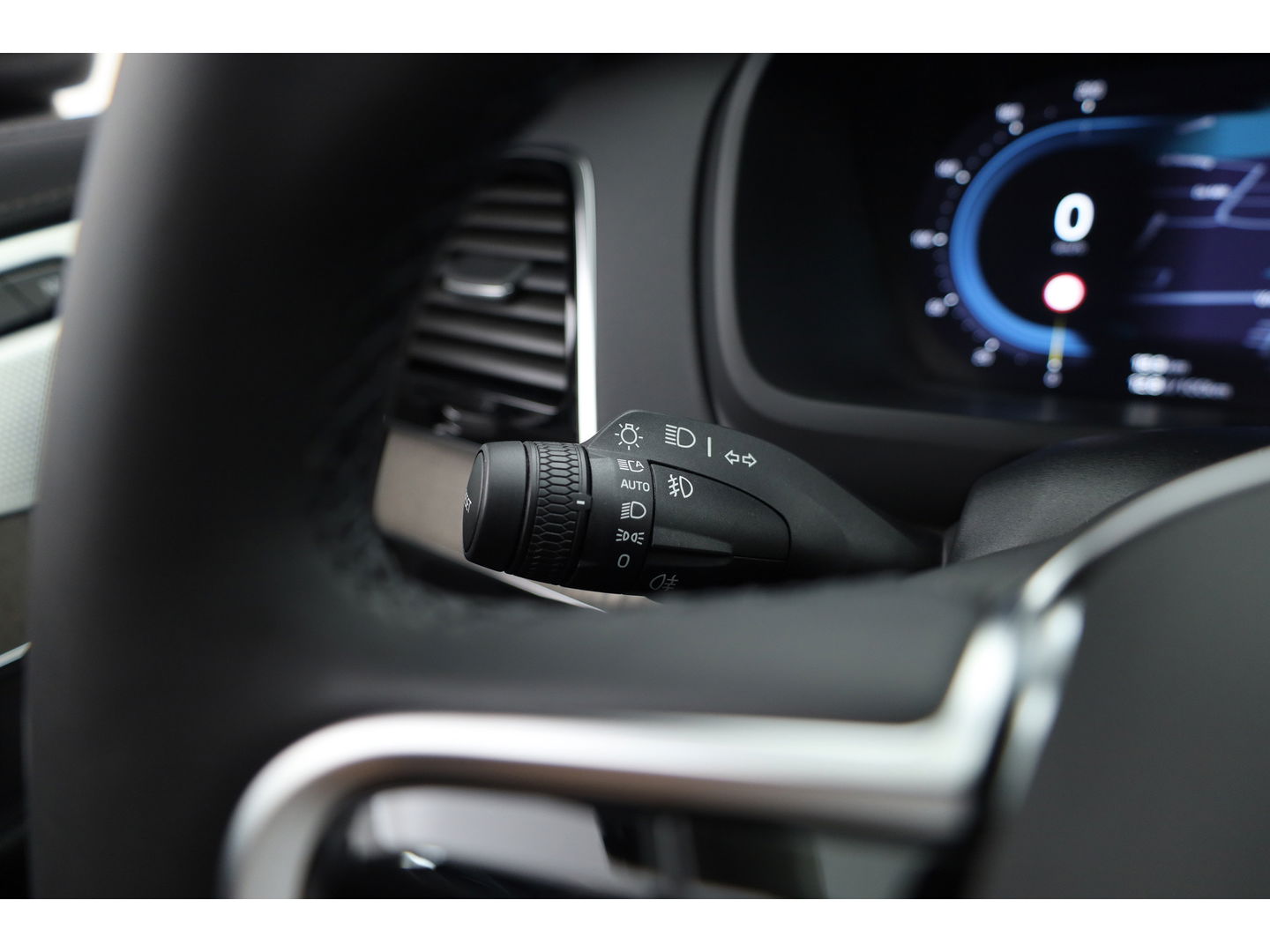 Volvo XC90 2.0 T8 Recharge AWD Ultra Bright | Luchtvering | Bowers & Wilkins | Trekhaak | Head-up | 360 camera |