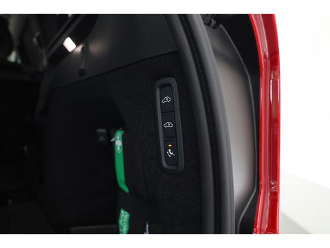 Volvo XC90 2.0 T8 Recharge AWD Ultra Bright | Luchtvering | Bowers & Wilkins | Trekhaak | Head-up | 360 camera |