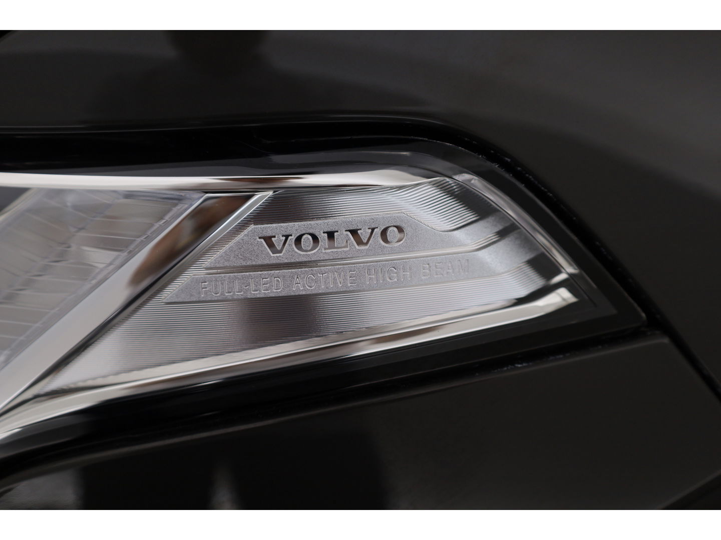 Volvo XC90 2.0 T8 Recharge AWD Ultra Bright | Luchtvering | Bowers & Wilkins | Trekhaak | Head-up | 360 camera |