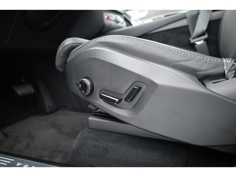 Volvo XC90 2.0 T8 Recharge AWD Ultra Bright | Luchtvering | Bowers & Wilkins | Trekhaak | Head-up | 360 camera |