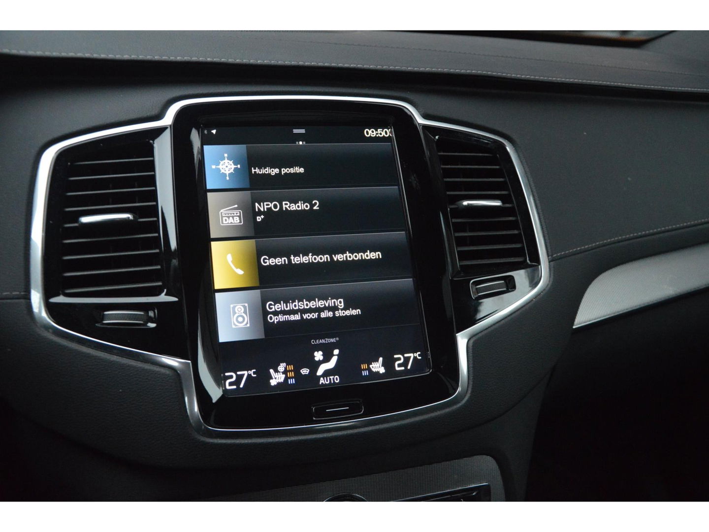 Volvo XC90 T8 Ultimate Dark LONG RANGE | Luchtvering | Trekhaak | Ventilatie Stoelen | Panoramadak | 360° Camera | Harman/Kardon