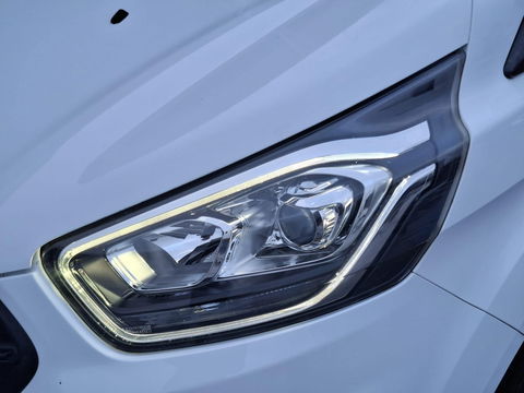 Ford Transit Custom 300L 2.0TD130Pk/96Kw mHEV M6 Ambiente AIRCO / CRUISE CONTROLE / TREKHAAK / EURO 6 / 3 ZITS