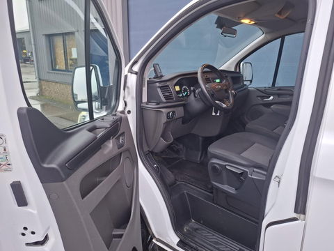 Ford Transit Custom 300L 2.0TD130Pk/96Kw mHEV M6 Ambiente AIRCO / CRUISE CONTROLE / TREKHAAK / EURO 6 / 3 ZITS