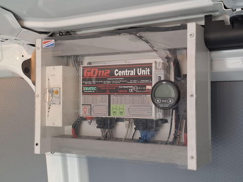 Ford Transit Custom 300L 2.0TD130Pk/96Kw mHEV M6 Ambiente AIRCO / CRUISE CONTROLE / TREKHAAK / EURO 6 / 3 ZITS