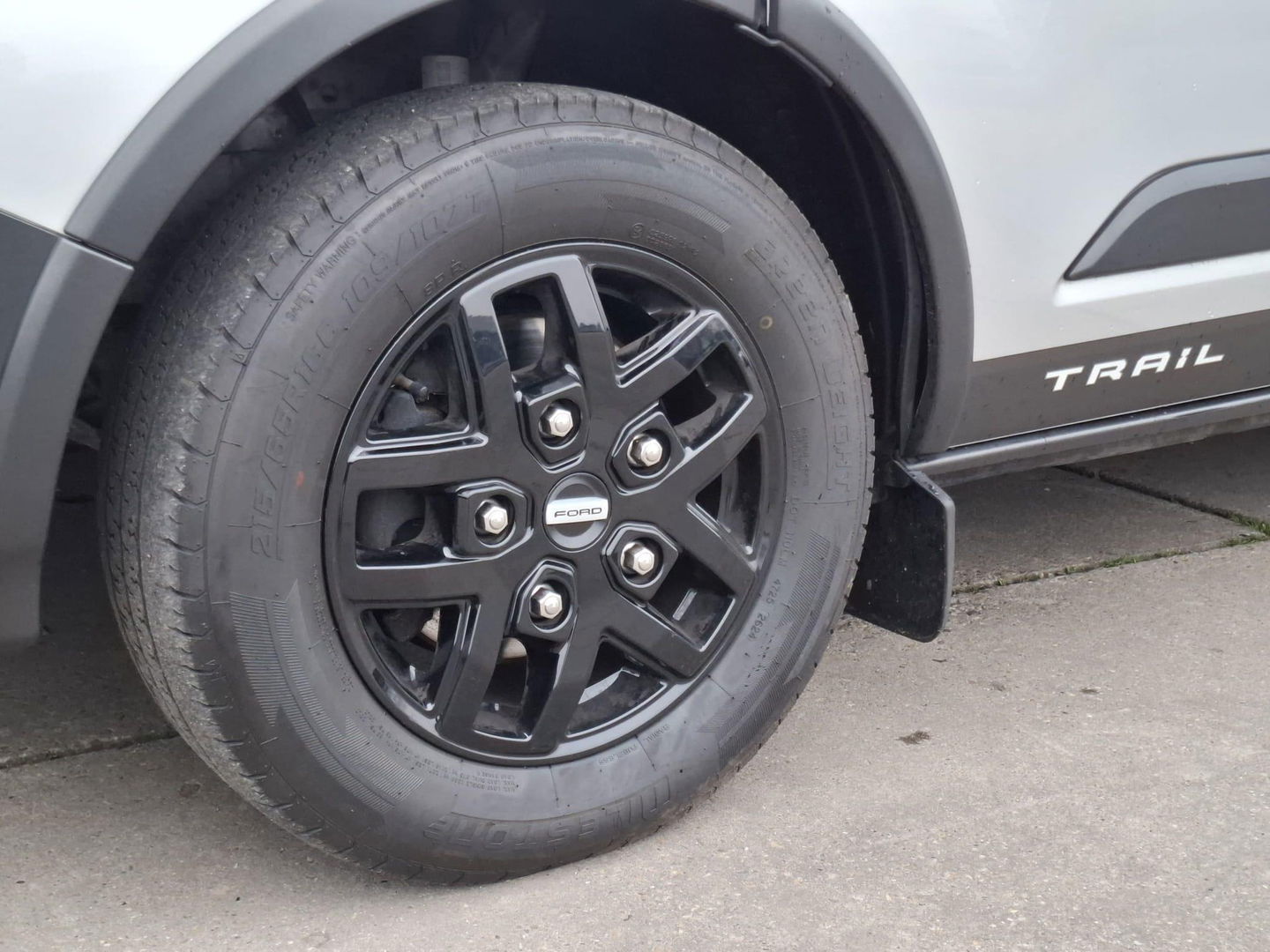 Ford Transit Custom 340 2.0 TDCI L1H1 Trend TRAIL UITVOERING / LED / CRUISE CONTROLE / CARPLAY / TREKHAAK / LEER