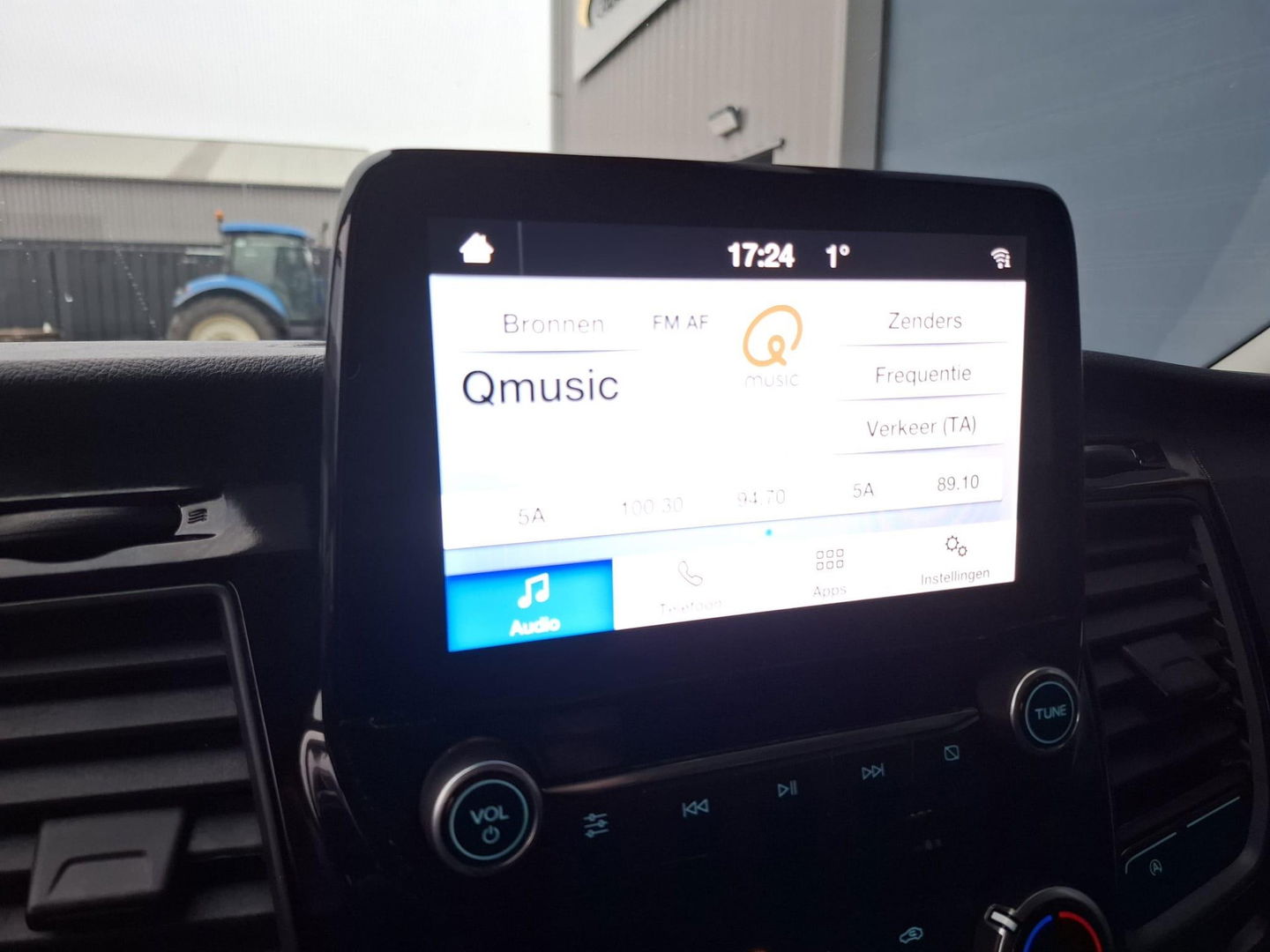 Ford Transit Custom 340 2.0 TDCI L1H1 Trend TRAIL UITVOERING / LED / CRUISE CONTROLE / CARPLAY / TREKHAAK / LEER